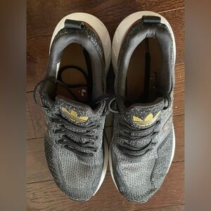 Adidas Swift Run 22 Women's Sneaker Shoes Size 9 Black Leopard